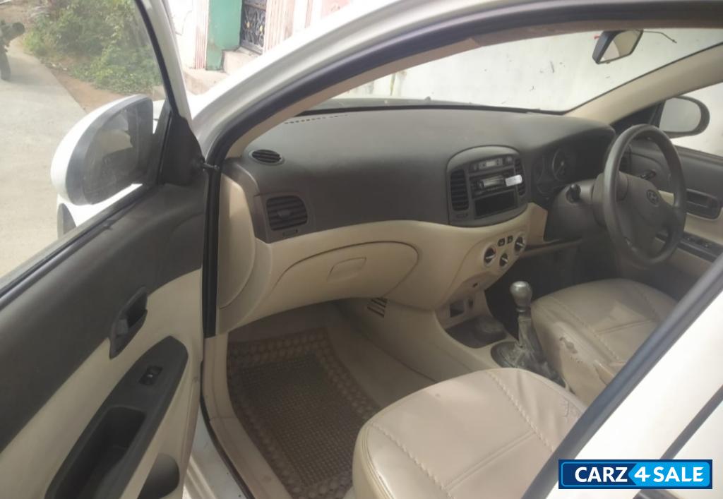 Hyundai Verna CRDI VGT BS III Hyundai Verna CRDI VGT BS III