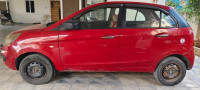 Red Tata Bolt XE QUADRAJET