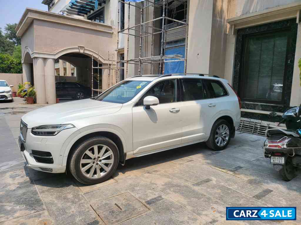 Volvo XC90 D5 Momentum
