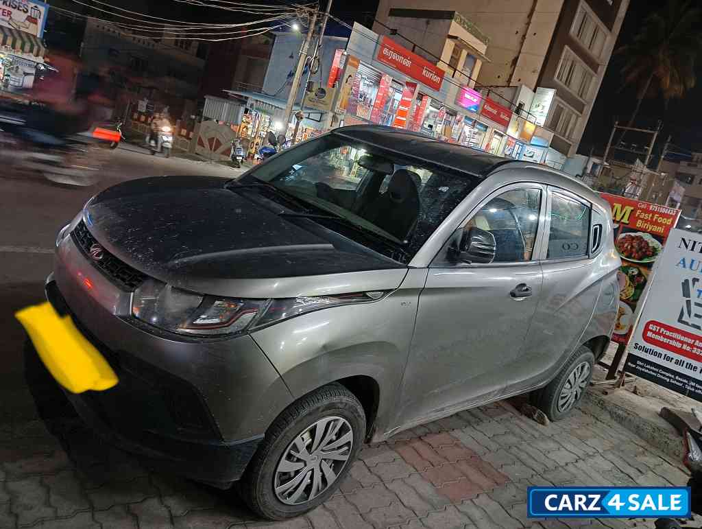 Mahindra KUV100 K2 STR