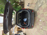 Black Mahindra XUV 500 W9