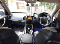 Black Mahindra XUV 500 W9