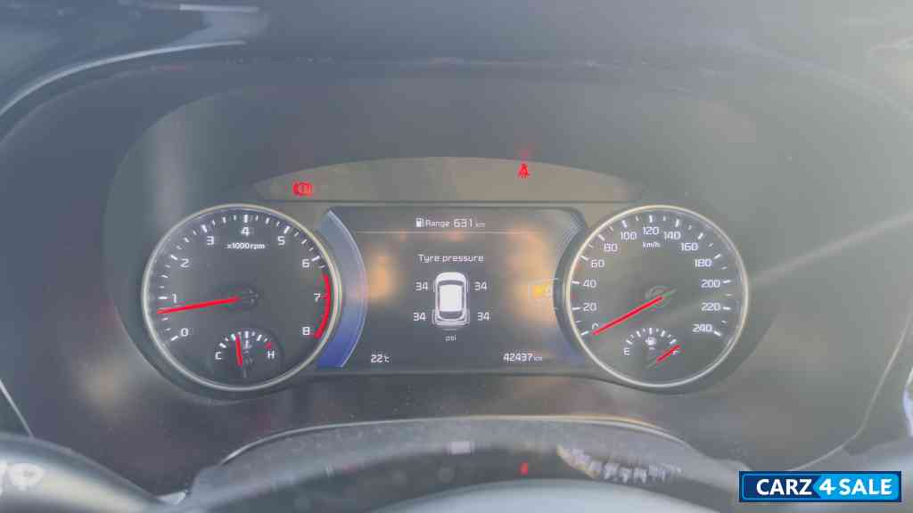 Black Kia Seltos GTX+ MT