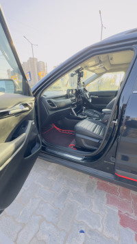 Black Kia Seltos GTX+ MT