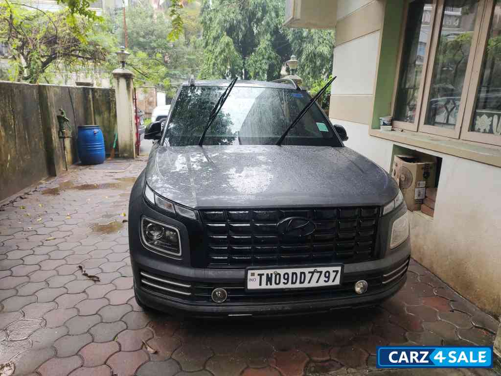 Hyundai Venue Turbo Sx0 knight edition automatic