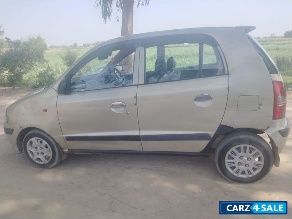 Silky Bege Hyundai Santro 2010