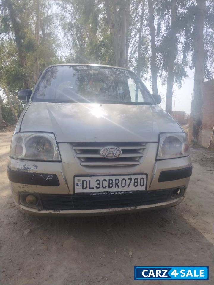 Silky Bege Hyundai Santro 2010