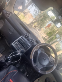 Silky Bege Hyundai Santro 2010