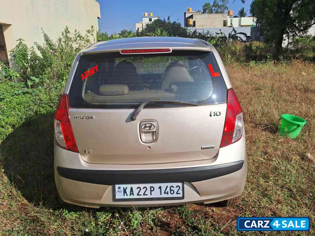Golden Hyundai i10