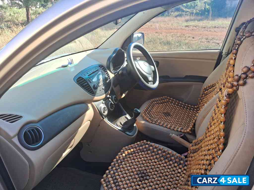 Golden Hyundai i10