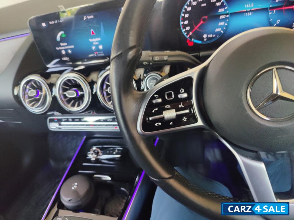 Mercedes-Benz GLA Petrol