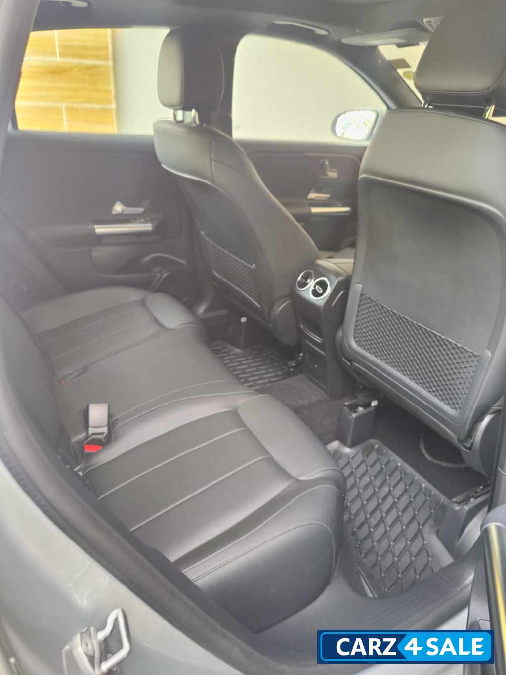 Mercedes-Benz GLA Petrol