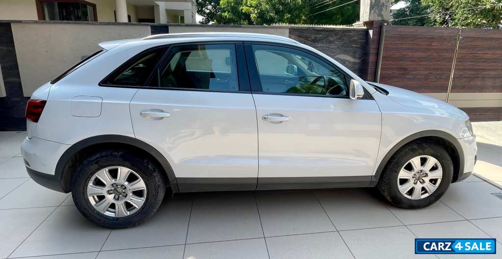 Audi Q3 35 TDI Quattro with sunroof