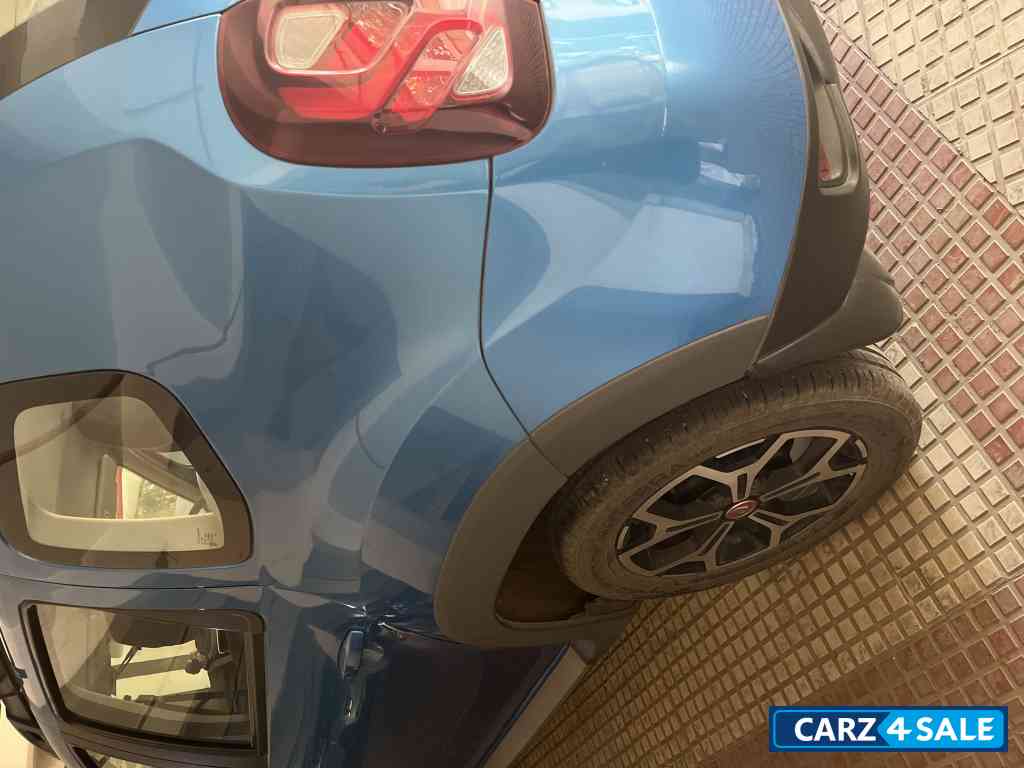 Caspian Blue Renault Duster RXZ Petrol 1.3L MT