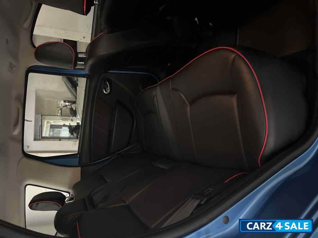 Caspian Blue Renault Duster RXZ Petrol 1.3L MT