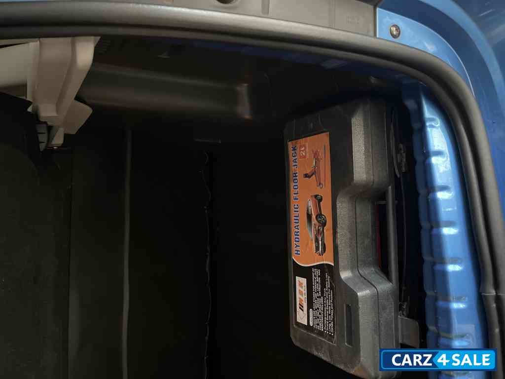 Caspian Blue Renault Duster RXZ Petrol 1.3L MT