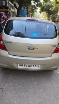 Beige Hyundai i20 Magna 1.2