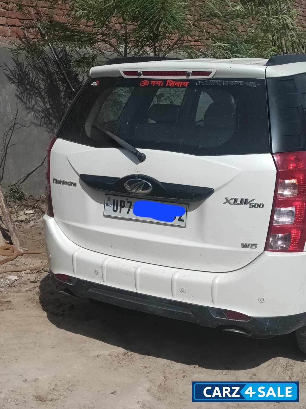 Mahindra XUV 500 W6