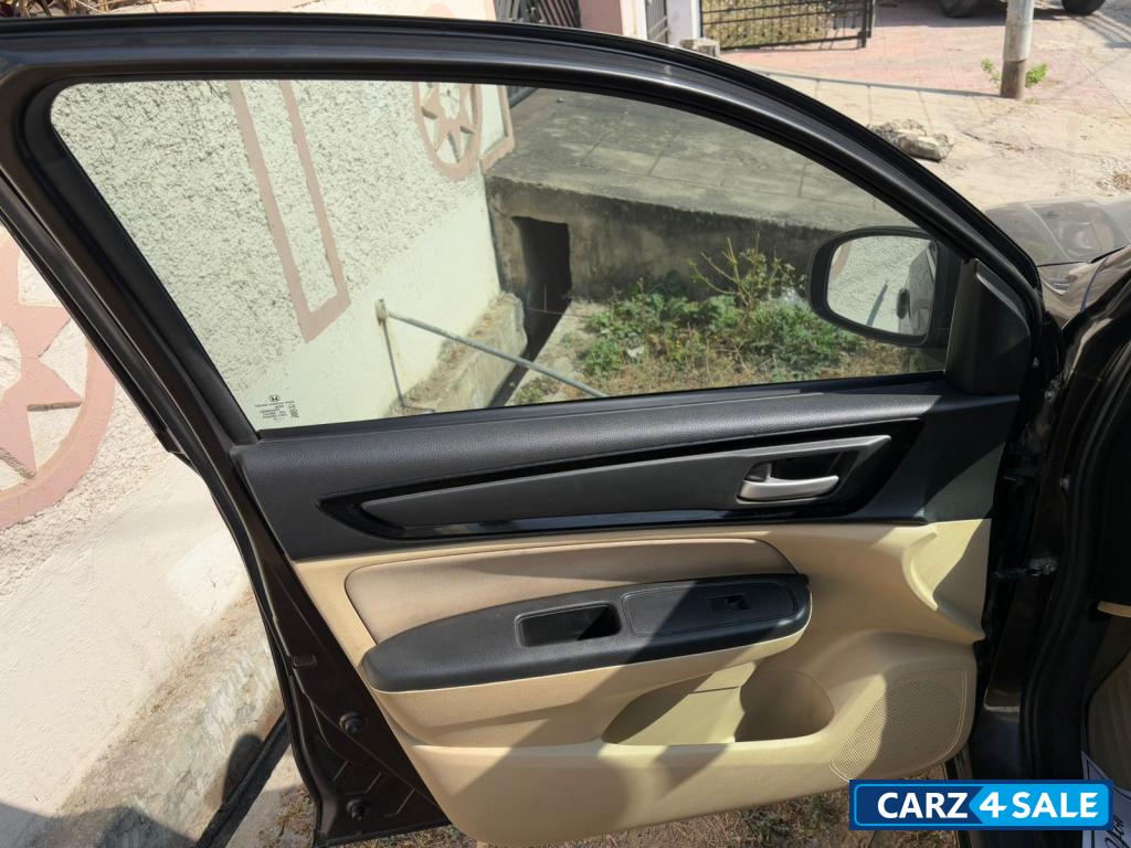 Metallic Brown Honda Amaze S MT