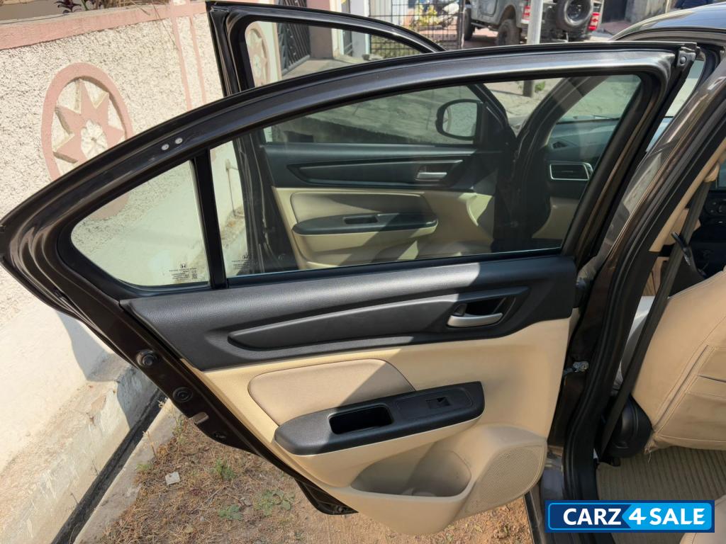 Metallic Brown Honda Amaze S MT