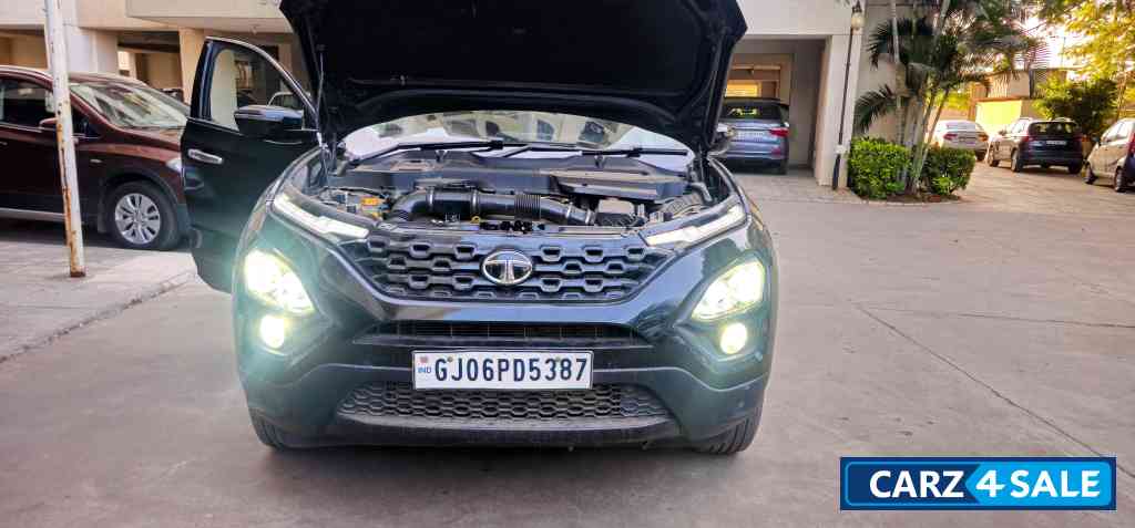 Dark Black Tata Harrier XZA+ DARK EDITION