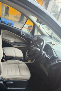 Black Ford Ecosport Titanium 1.5 VCT MT