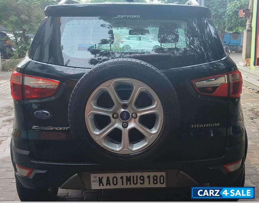 Black Ford Ecosport Titanium 1.5 VCT MT