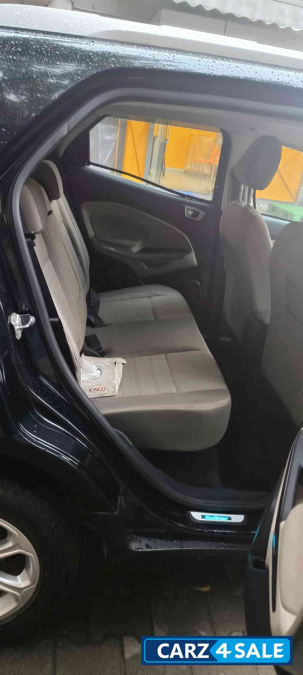 Black Ford Ecosport Titanium 1.5 VCT MT