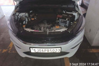 White Tata Tiago Xz+