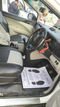 Mahindra Marazzo M2 8 str