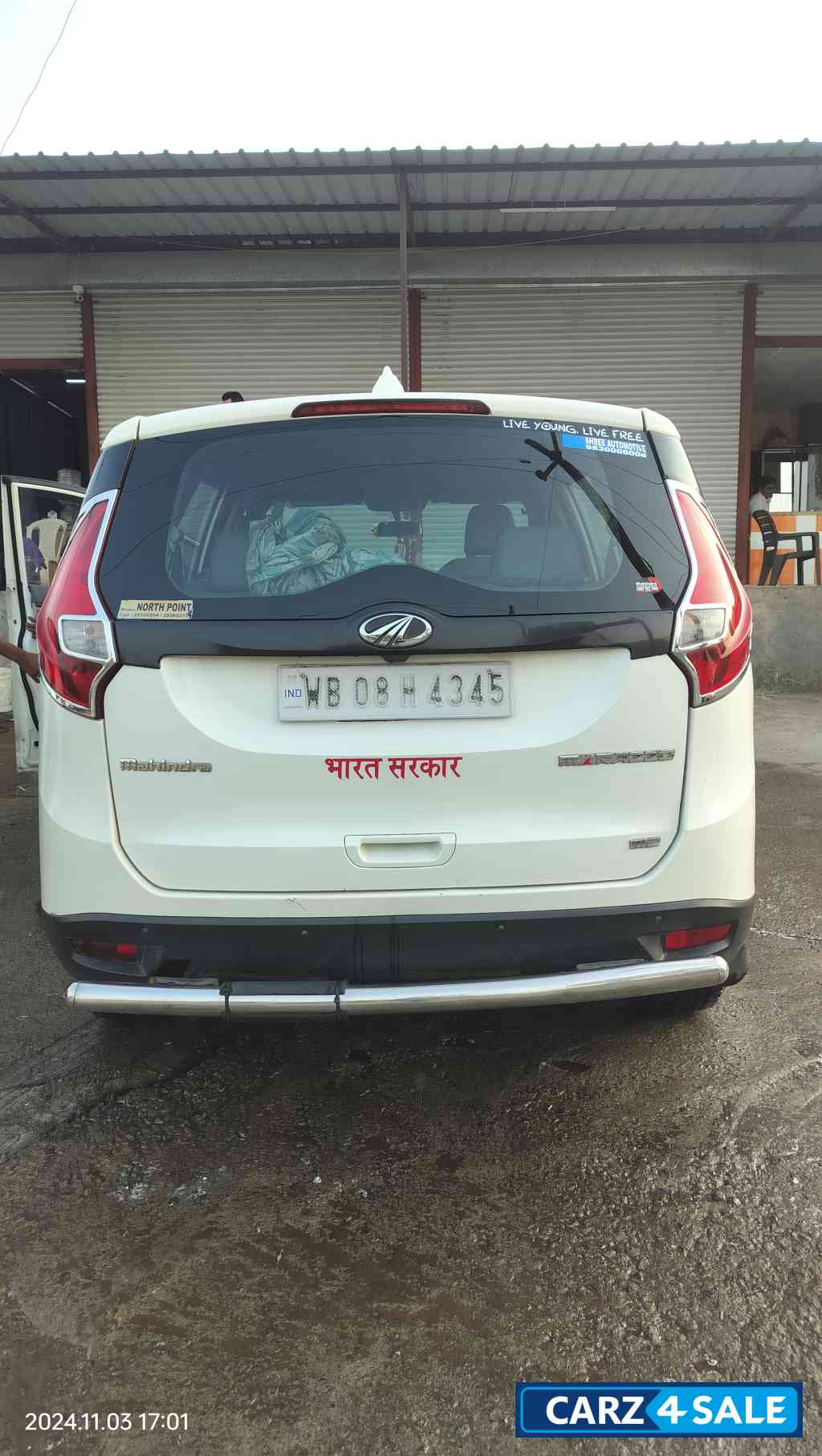 Mahindra Marazzo M2 8 str