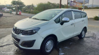 Mahindra Marazzo M2 8 str