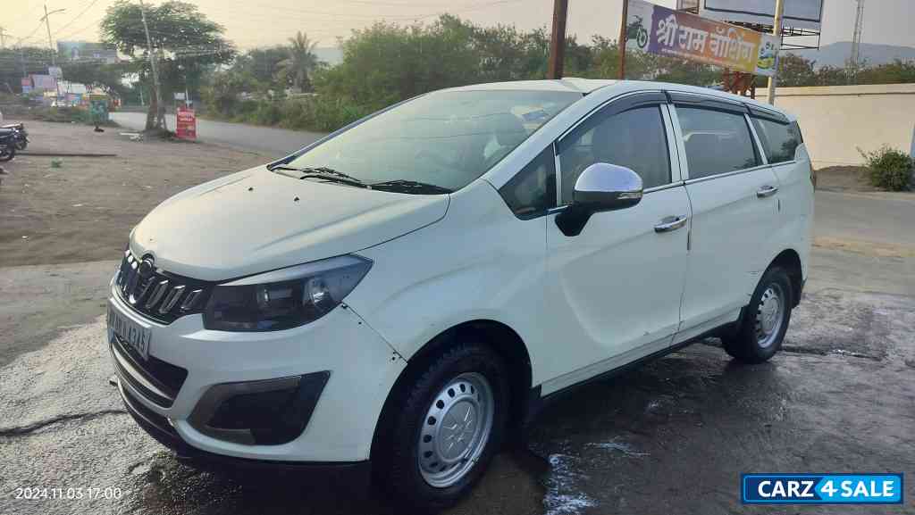 Mahindra Marazzo M2 8 str