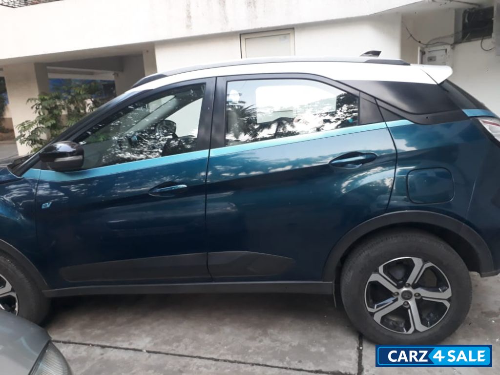Tata Nexon EV XZ plus Lux