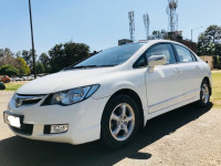 Honda  CIVIC 1.8V MT