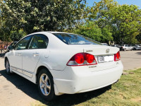 Honda  CIVIC 1.8V MT