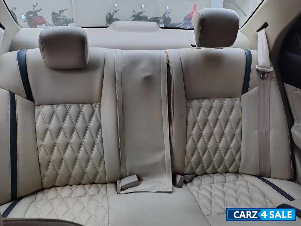 Maruti Suzuki Dzire vxi petrol