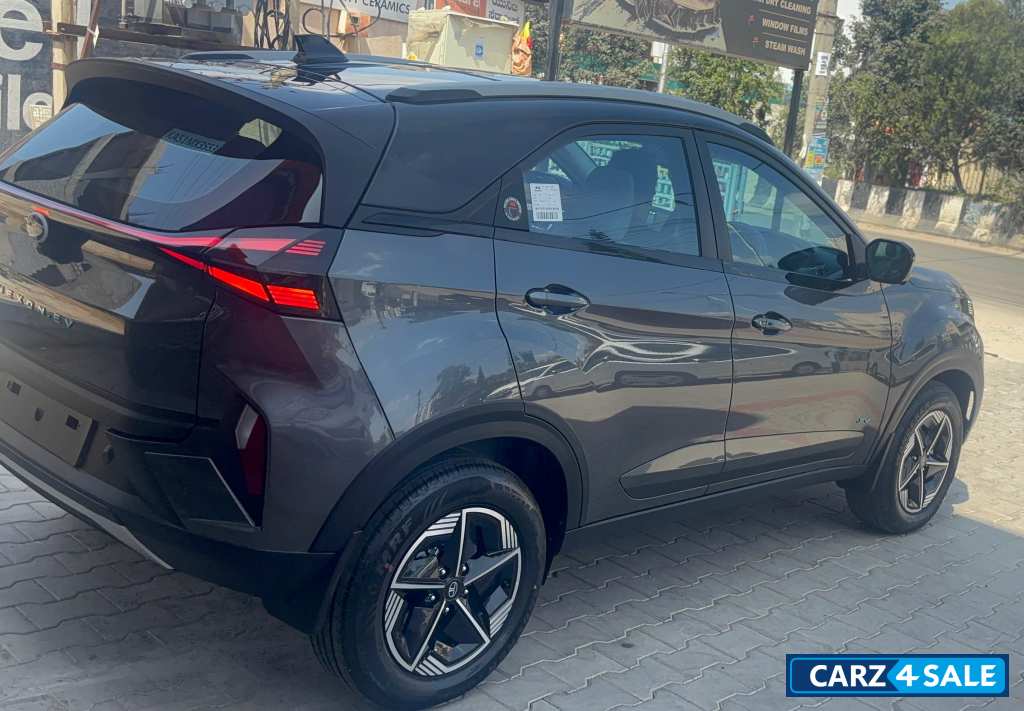 Daytona Grey Tata Nexon .EV. EMPOWERED Plus, 45KWH. Daytona Grey Tata Nexon .EV. EMPOWERED Plus, 45KWH.