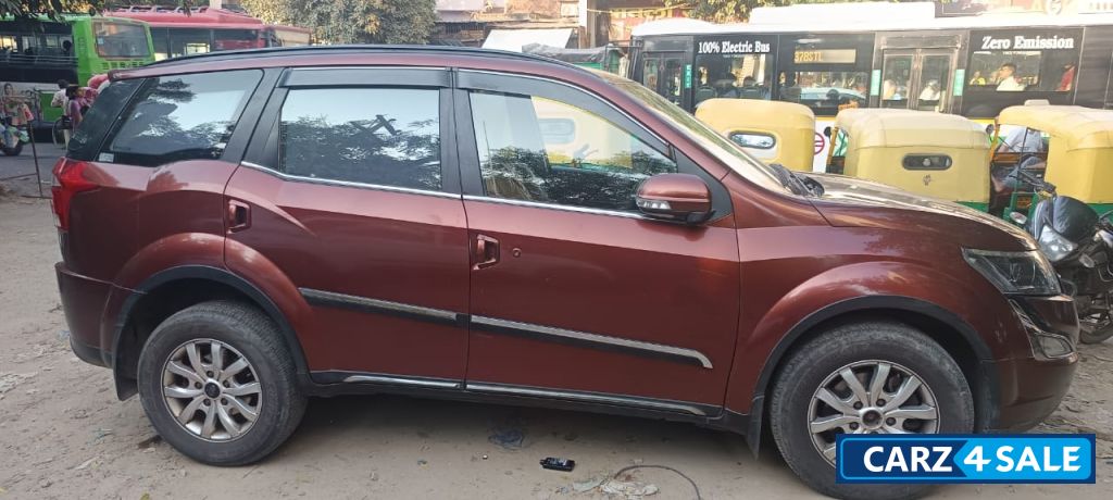 Mystic Copper Mahindra XUV 500 W7