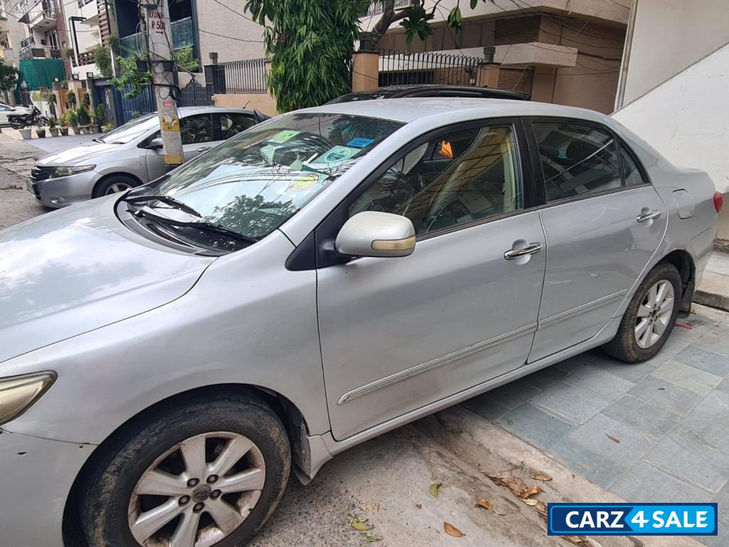 Toyota Corolla Altis v