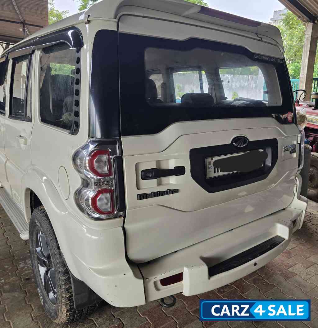 Mahindra Scorpio S4+