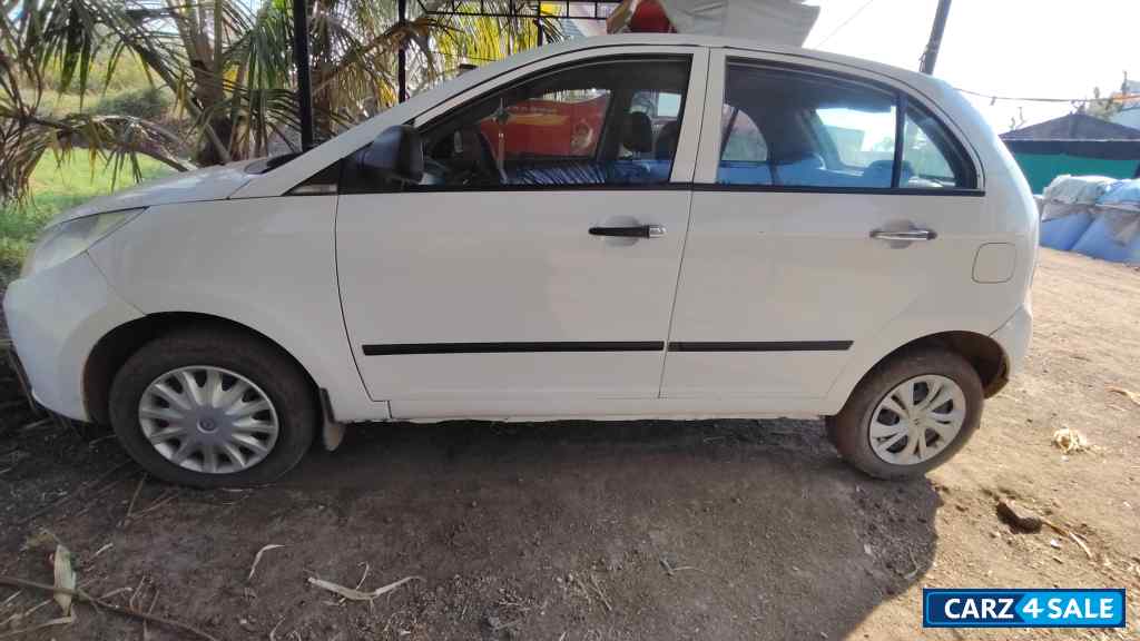 White Tata Indica Vista TDI
