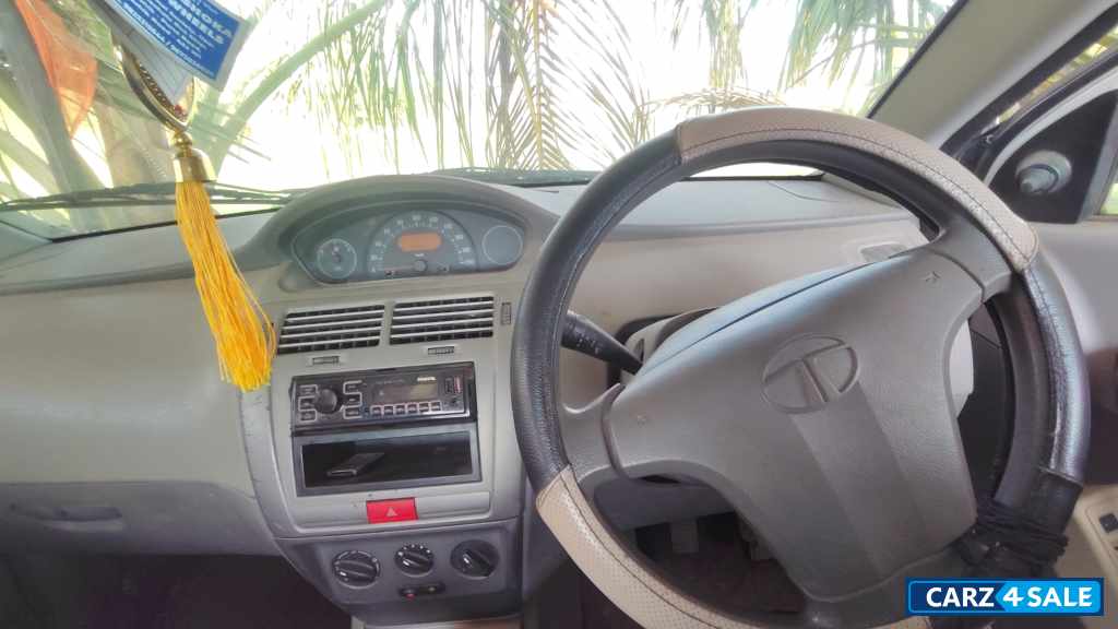 White Tata Indica Vista TDI