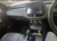 Moon Light Silver Renault Kiger Rxe mt