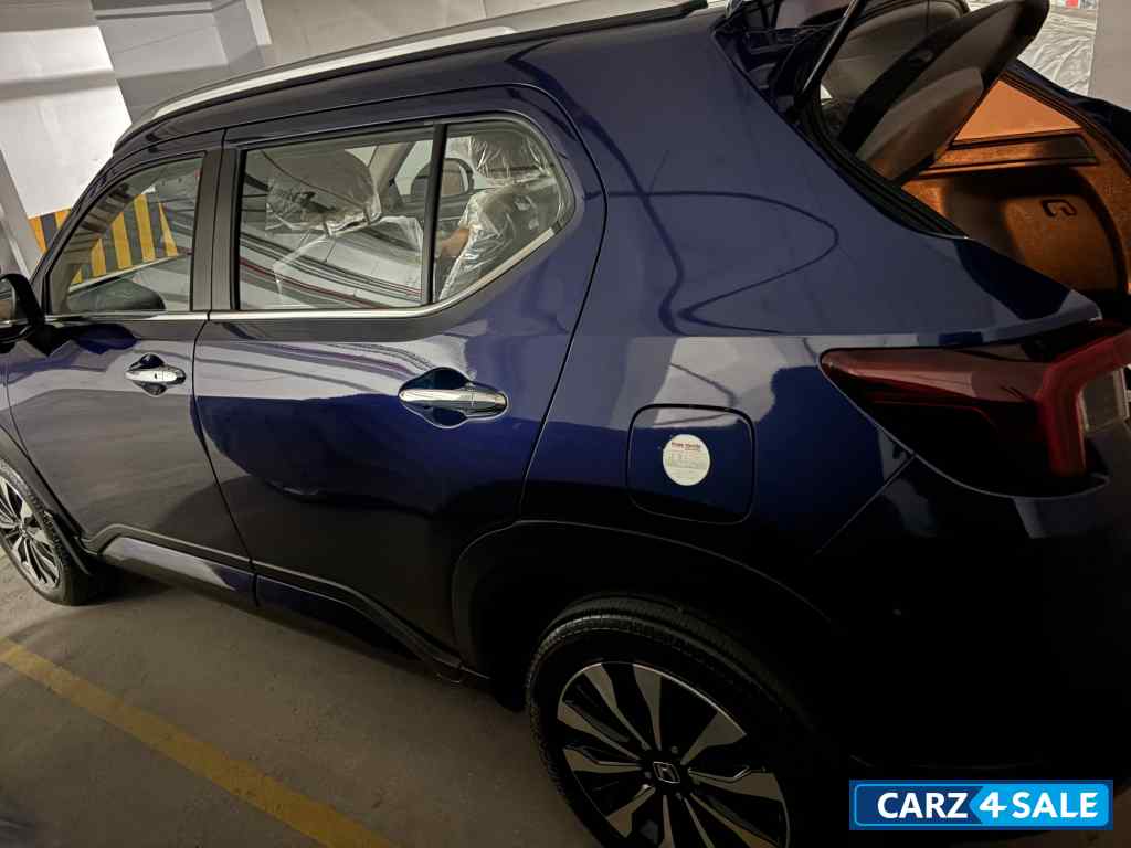 Blue Honda Elevate ZX MT 1.5L