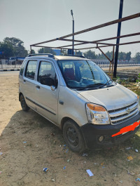 Silver Maruti Suzuki Wagon R 1.1 Vxi minor