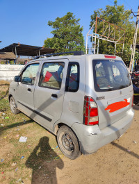 Silver Maruti Suzuki Wagon R 1.1 Vxi minor