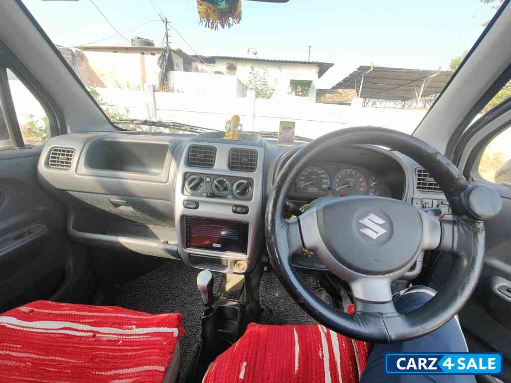 Silver Maruti Suzuki Wagon R 1.1 Vxi minor