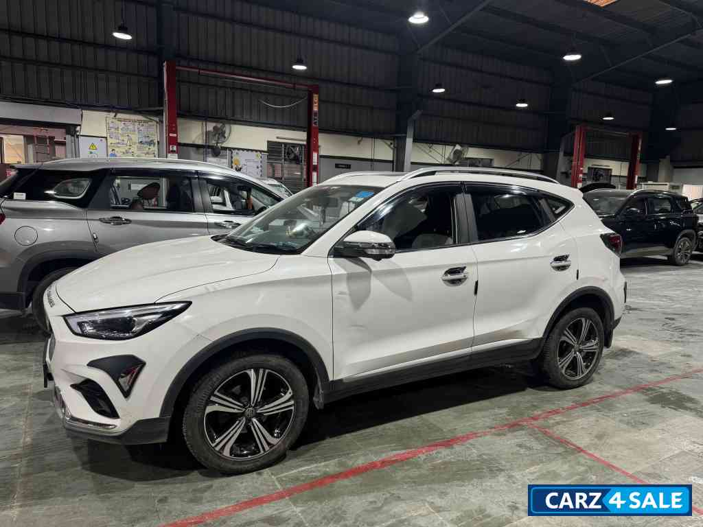 MG Astor Sharp 1.5 MT