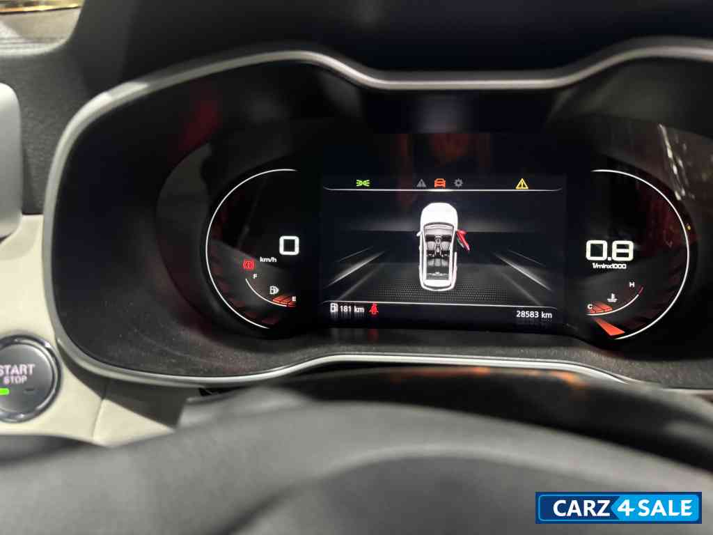 MG Astor Sharp 1.5 MT